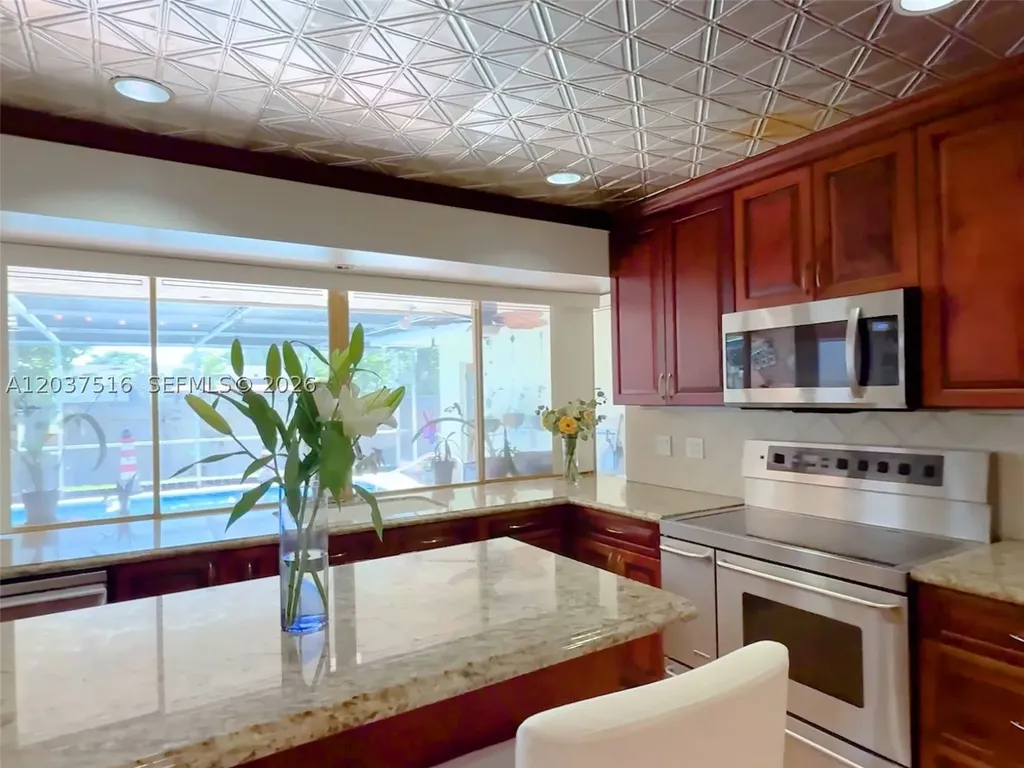 1911 N 53rd Avenue Hollywood FL 33021