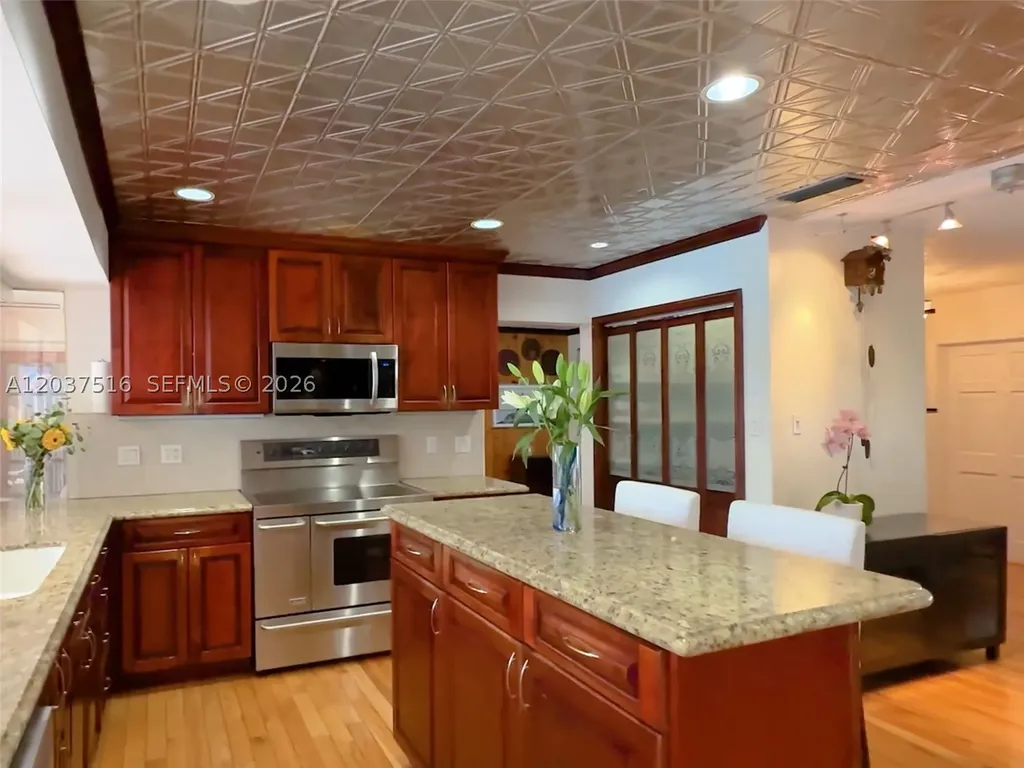 1911 N 53rd Avenue Hollywood FL 33021