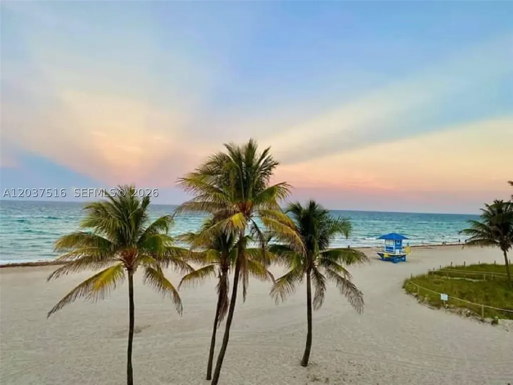 1911 N 53rd Avenue Hollywood FL 33021