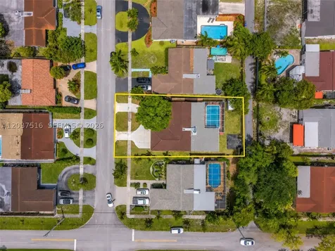1911 N 53rd Avenue Hollywood FL 33021