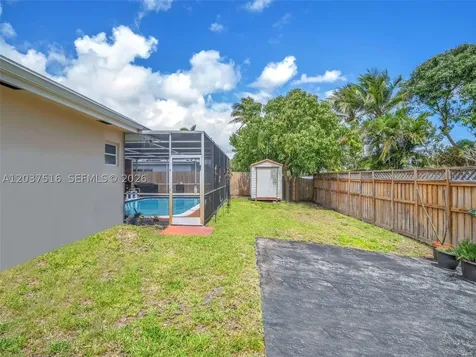 1911 N 53rd Avenue Hollywood FL 33021