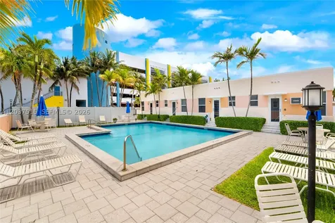 336 Arthur Street Hollywood FL 33019
