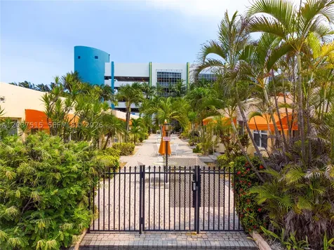 336 Arthur Street Hollywood FL 33019