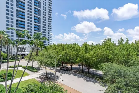 1401 Bay Road Miami Beach FL 33139