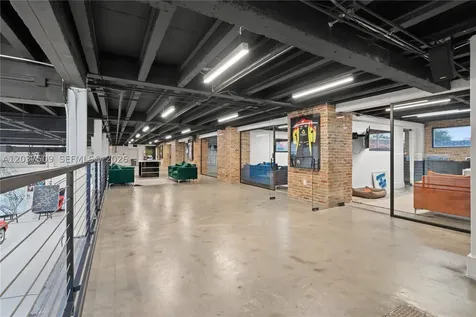 2045 NW 1st Avenue Miami FL 33127