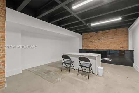 2045 NW 1st Avenue Miami FL 33127