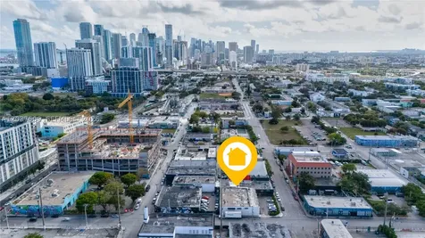 2045 NW 1st Avenue Miami FL 33127
