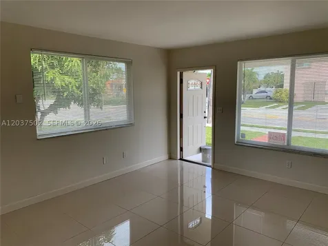 1200 SW 31st Avenue Miami FL 33135