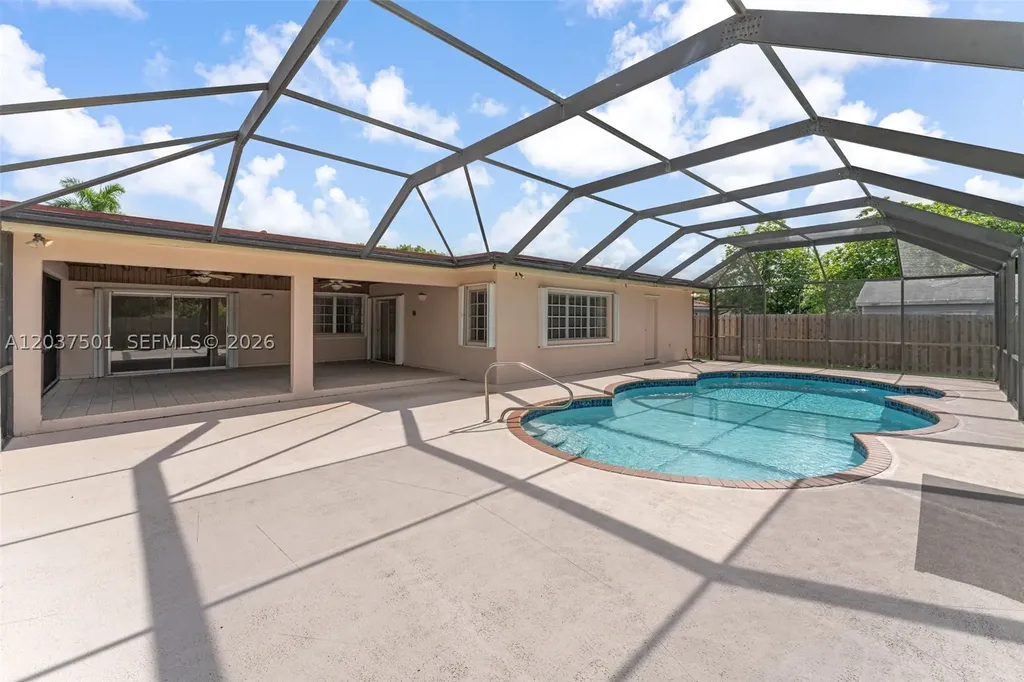 10842 SW 33rd Street Miami FL 33165