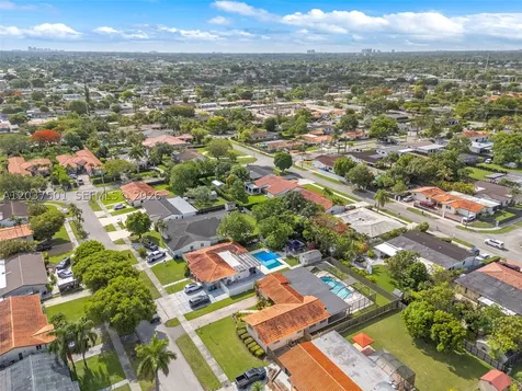 10842 SW 33rd Street Miami FL 33165