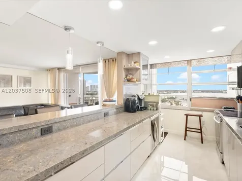 18071 Biscayne Boulevard Aventura FL 33160