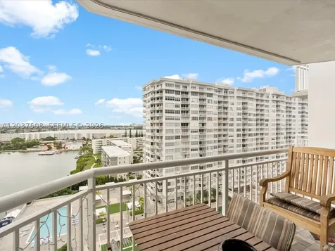 18071 Biscayne Boulevard Aventura FL 33160