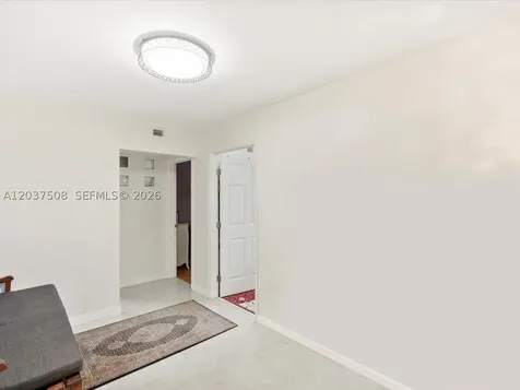 18071 Biscayne Boulevard Aventura FL 33160
