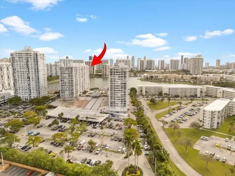 18071 Biscayne Boulevard Aventura FL 33160