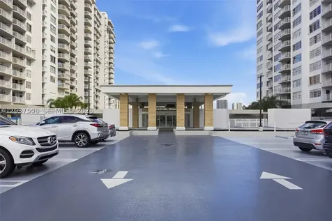 18071 Biscayne Boulevard Aventura FL 33160