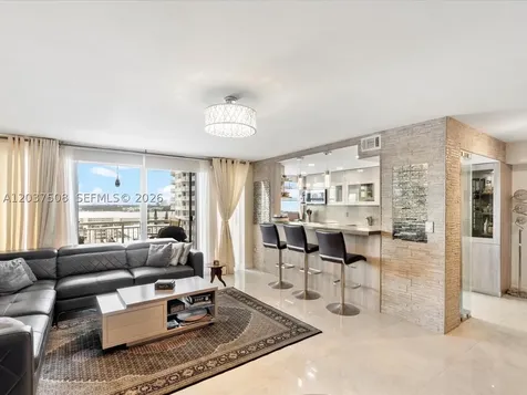 18071 Biscayne Boulevard Aventura FL 33160