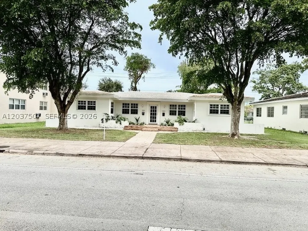 3801 Ponce De Leon Boulevard Coral Gables FL 33134