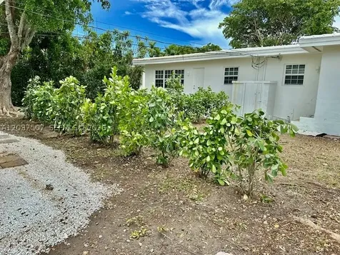 3801 Ponce De Leon Boulevard Coral Gables FL 33134