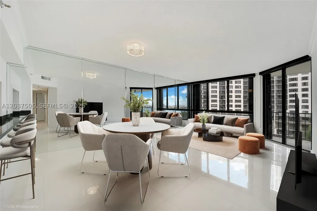 520 Brickell Key Drive Miami FL 33131