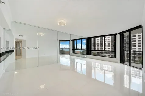 520 Brickell Key Drive Miami FL 33131