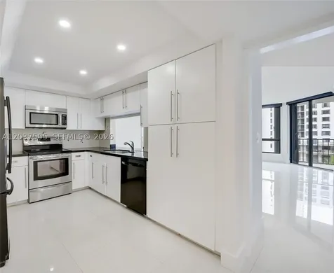 520 Brickell Key Drive Miami FL 33131