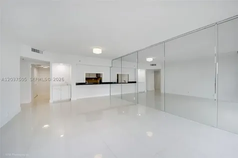 520 Brickell Key Drive Miami FL 33131