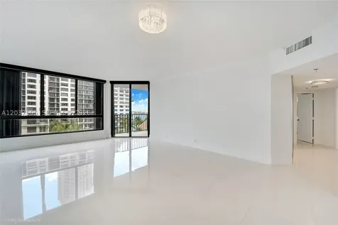 520 Brickell Key Drive Miami FL 33131
