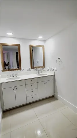 520 Brickell Key Drive Miami FL 33131
