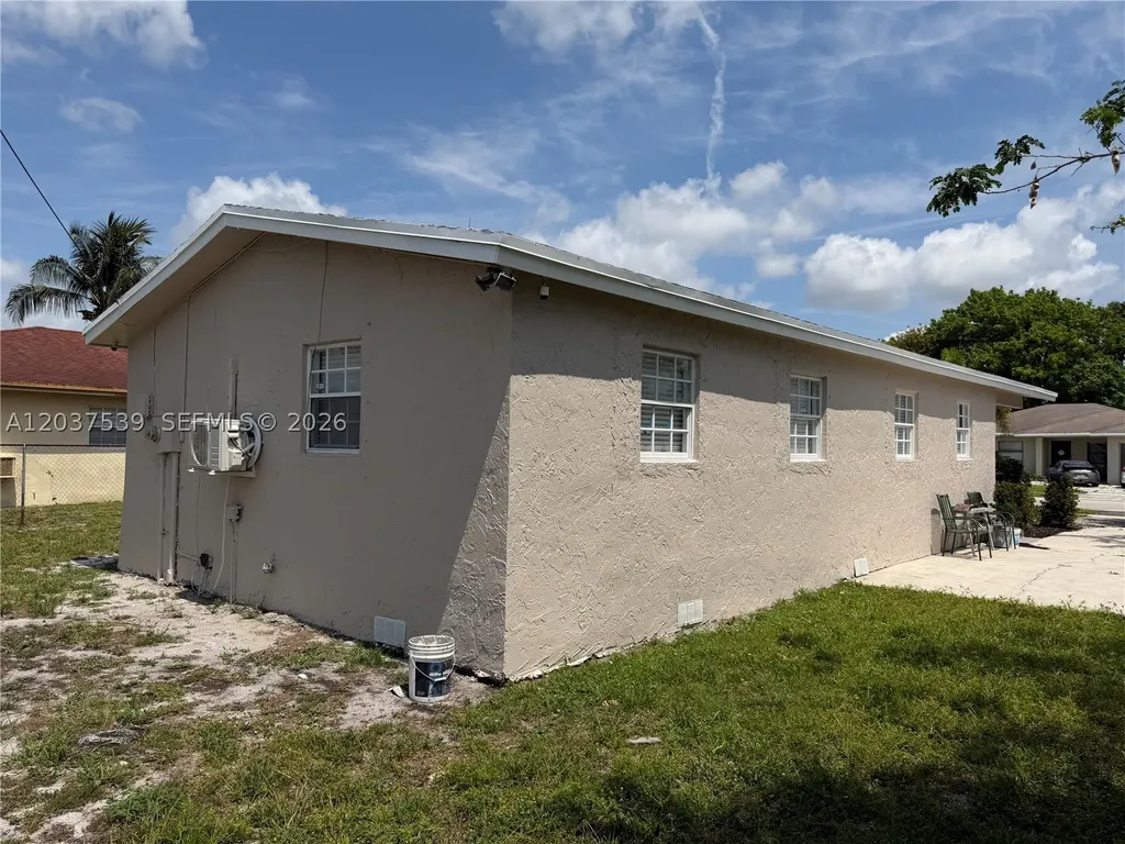 2910 NW 25th Street Fort Lauderdale FL 33311