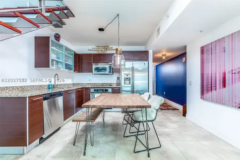 41 SE 5th Street Miami FL 33131