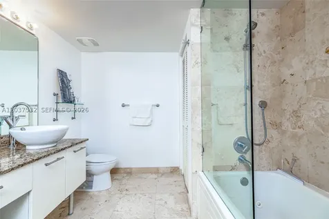 41 SE 5th Street Miami FL 33131