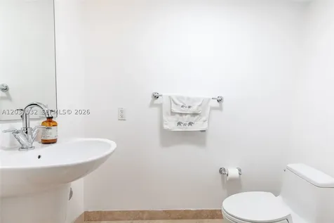 41 SE 5th Street Miami FL 33131