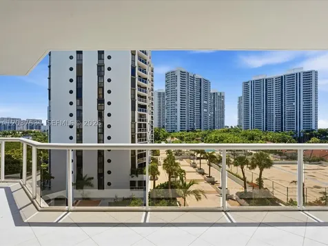 3610 Yacht Club Drive Aventura FL 33180