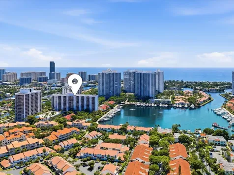 3610 Yacht Club Drive Aventura FL 33180