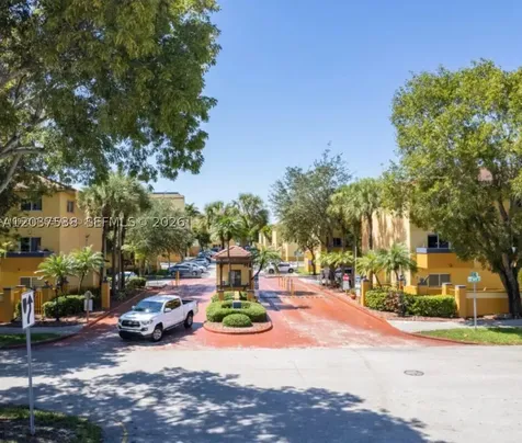 14902 SW 82nd Lane Miami FL 33193