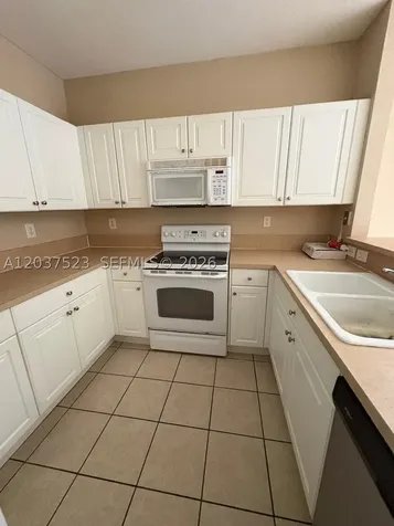 1690 NE 33rd Avenue Homestead FL 33033