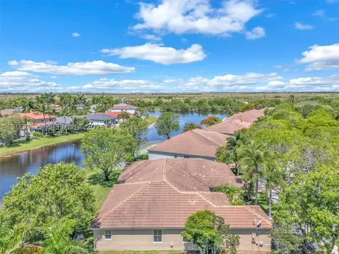 1918 Andromeda Lane Weston FL 33327