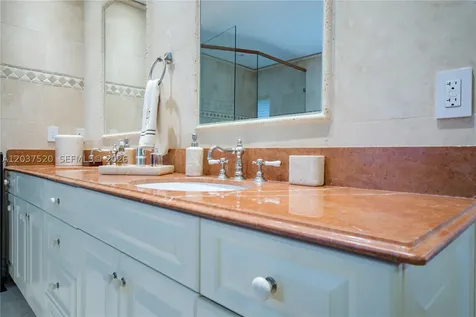 3514 Crystal Court Miami FL 33133