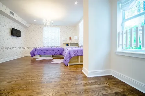 3514 Crystal Court Miami FL 33133