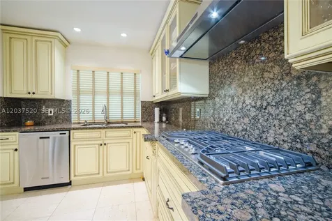 3514 Crystal Court Miami FL 33133