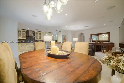 3514 Crystal Court Miami FL 33133