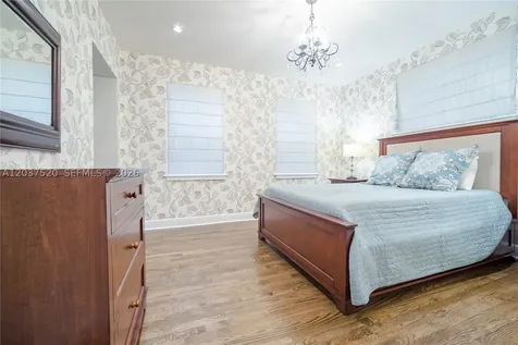 3514 Crystal Court Miami FL 33133