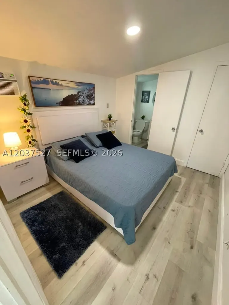 5615 Hope Street Hollywood FL 33021