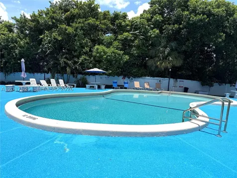 9440 Fontainebleau Boulevard Miami FL 33172