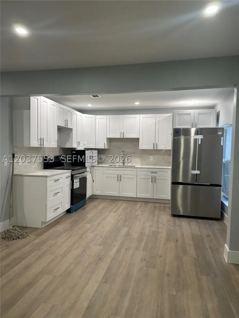 1628 NW 15th Street Miami FL 33125