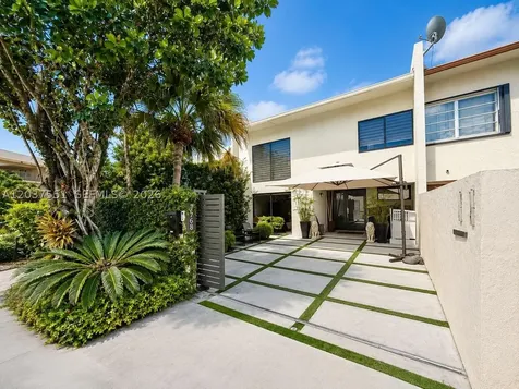 7968 SW 105th Place Miami FL 33173