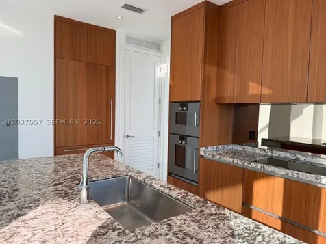 175 SE 25th Road Miami FL 33129