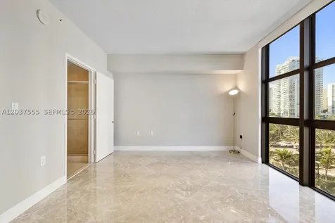 16275 Collins Avenue Sunny Isles Beach FL 33160