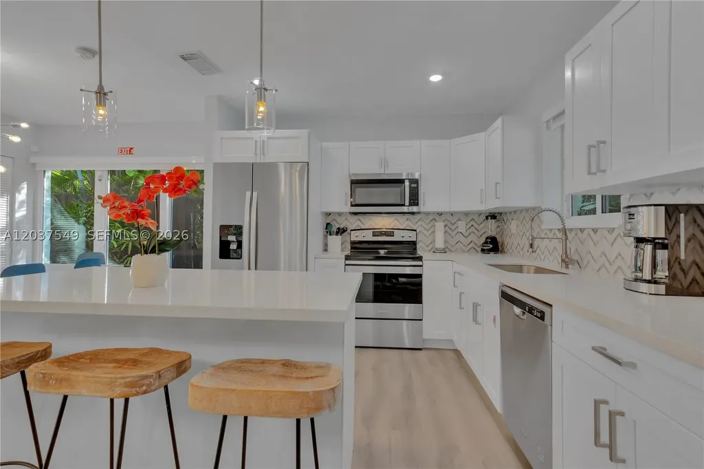 204 SW 19th Avenue Fort Lauderdale FL 33312