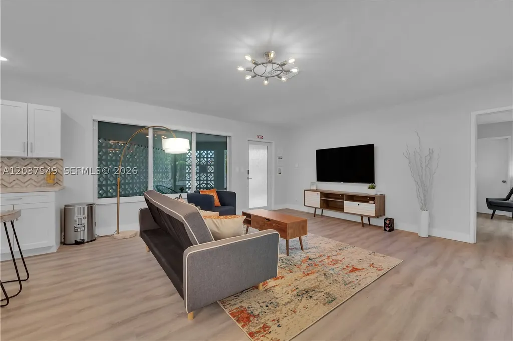 204 SW 19th Avenue Fort Lauderdale FL 33312